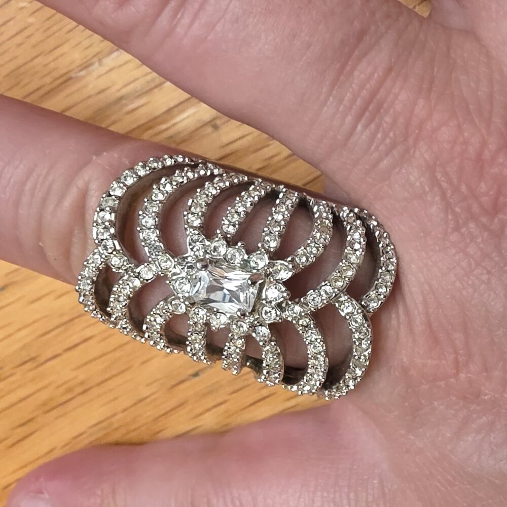 Claire's Multi-Stone Rhinestone Ring Size 10 - Picture 2 of 16